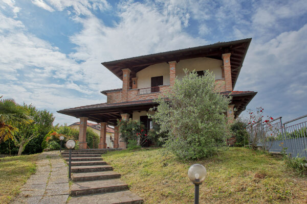 Villa bifamiliare via Crocifisso 19, Dairago