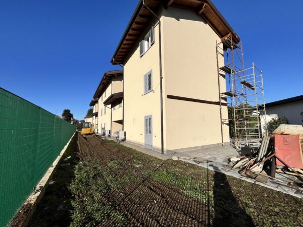 Villa a schiera via Erasmo Piaggio, Besnate - immagine 2